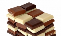دراسة حديثة: فقط الشوكولاته الداكنة جيدة للصحة